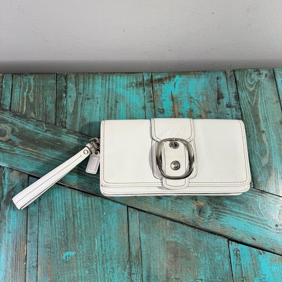 Coach White Patent Leather Clutch Wristlet Wallet - Picture 9 of 16